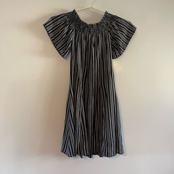 Privacy Please Nadeau Off the Shoulder Smocked Striped Mini Dress | SZ M - Picture 5 of 11
